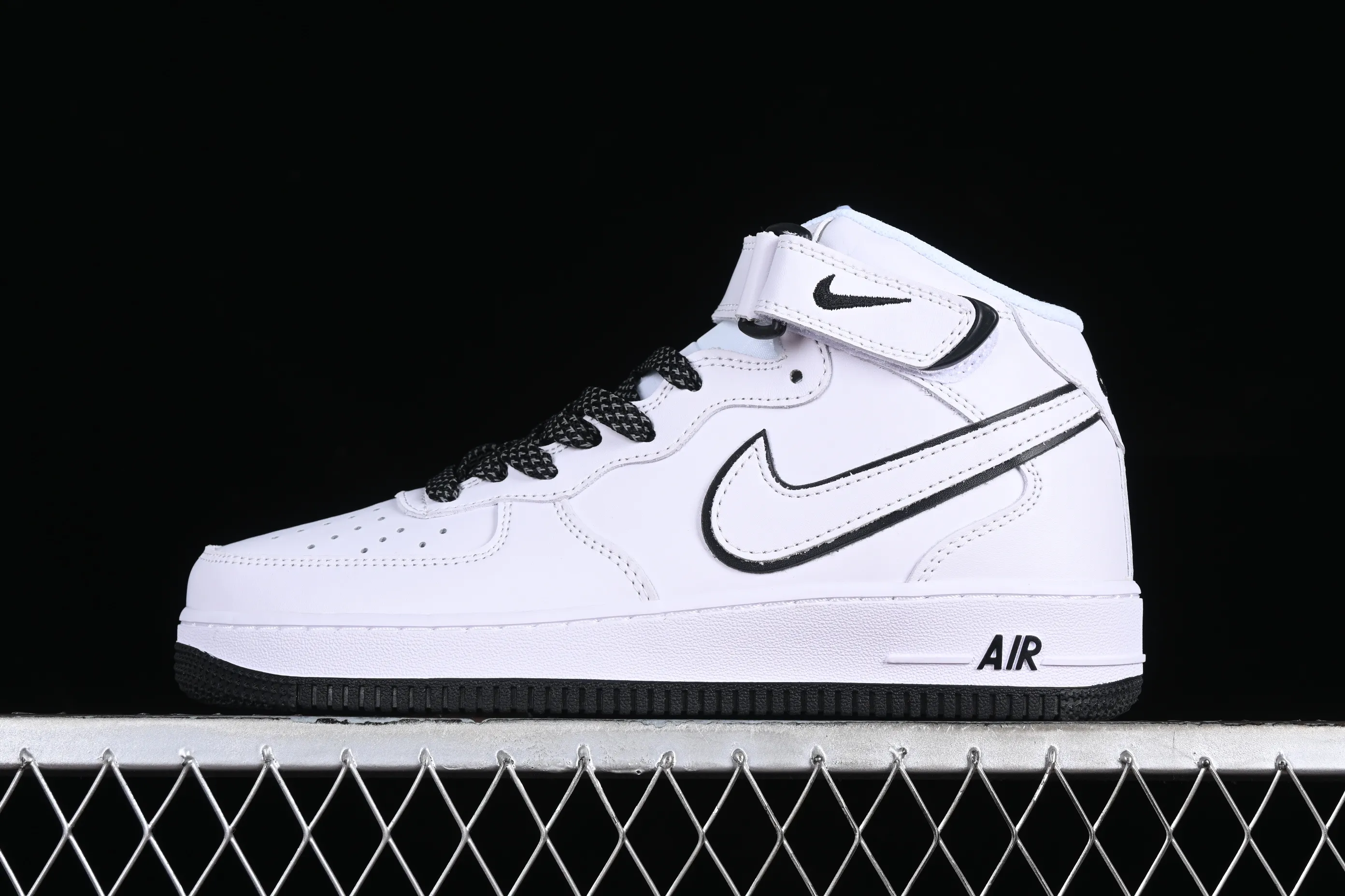 All categories Nk Air Force 1 Air Force series Nk Air Force 1 Mid Air Force mid-top Nk Air Force 1'07 Mid beige black high-top Starry Air Force One mid-top casual sneakers WP5623-835